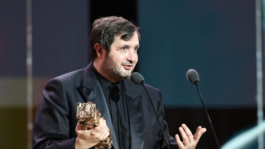 "Ich widme es allen Heiden": dem César 2025, dem unerwarteten Karim Leklou heiligen besten Schauspieler gegen Pierre Niney