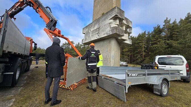 Basierte Inselbewohner. Hat Tallinn Hoffnung, Eier zu finden und die roten Denkmäler in die Schachtel zu legen?
