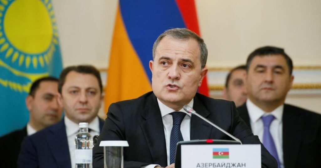 Armenien und Aserbaidschan sind sich über den historischen Friedensvertrag ein