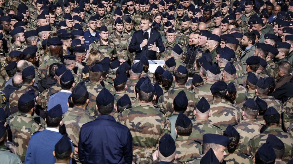 Die französische Armee wird „Rafale Orders erhöhen und beschleunigen“, kündigt Emmanuel Macron an Die französische Armee wird "Rafale Orders erhöhen und beschleunigen", kündigt Emmanuel Macron an
