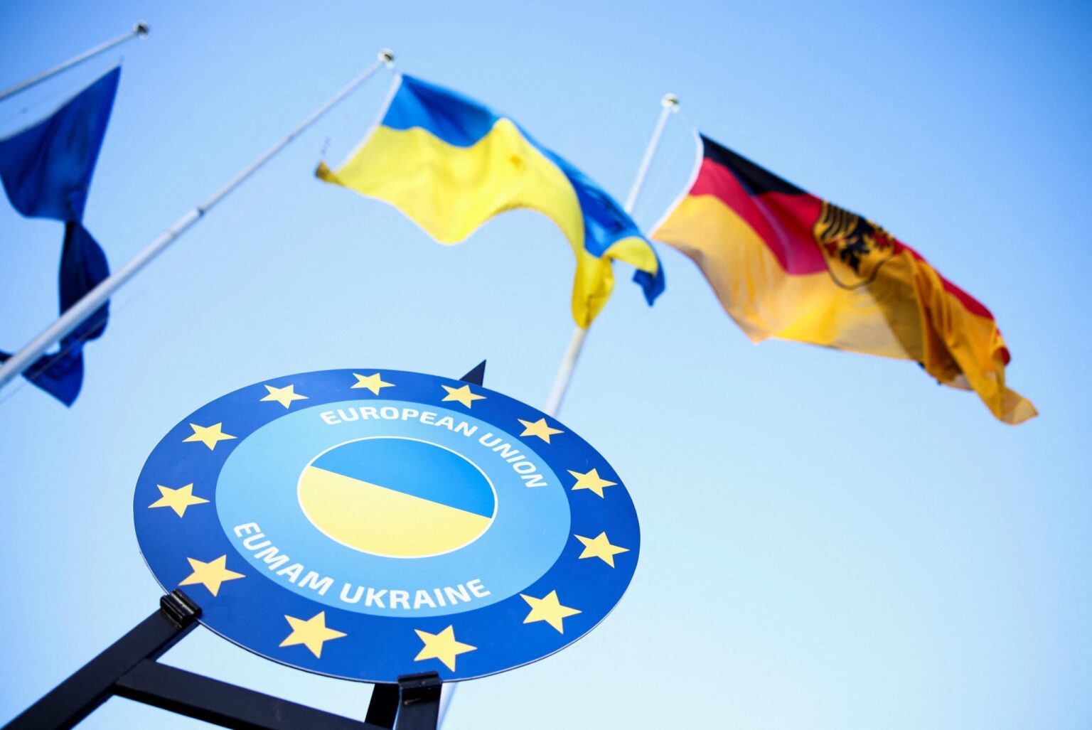Die Ukraine braucht sofort europäische Streitkräfte