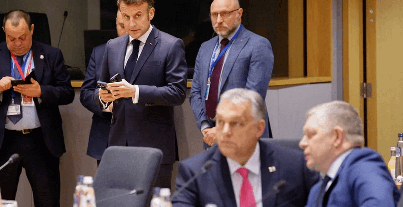 Macron im Auge die beiden Saboteure der EU
