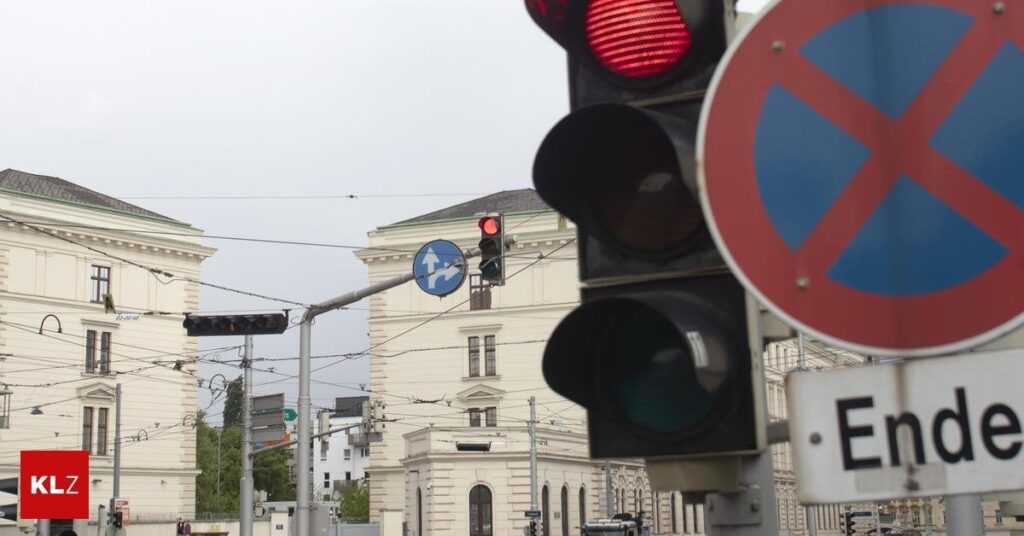 Müss ma uns in Österreich Sorgen machen wenn der US-Geheimdienst kompromitiert ist? Müss ma uns in Österreich Sorgen machen wenn der US-Geheimdienst kompromitiert ist?