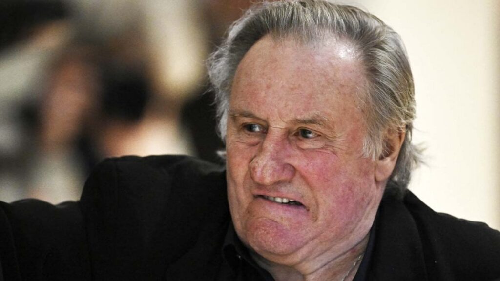 "Unerträglich, um dich zu hören", "hysterisch": Der Prozess gegen Depardieu rutscht, die Spannung am höchsten vor Gericht