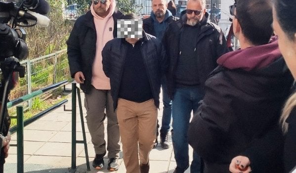 Volos: Umkippen zum 50 -jährigen Fall seines Fall