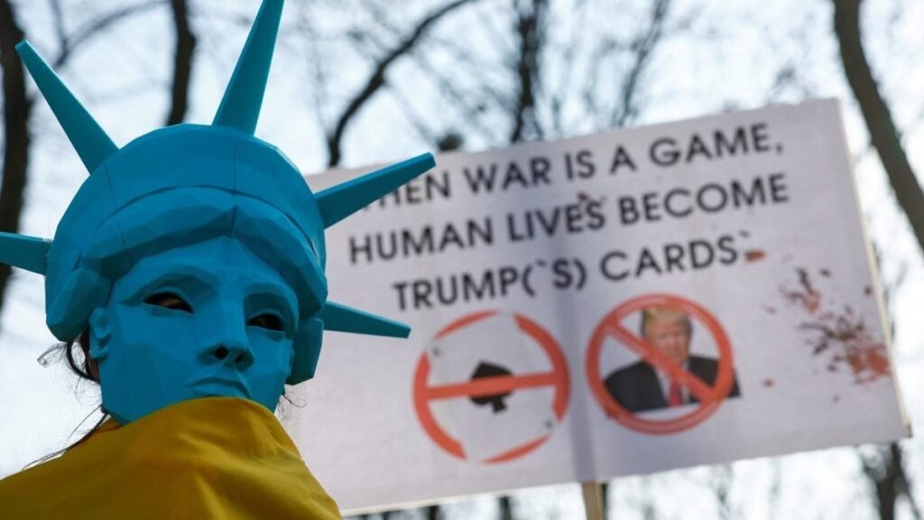 In Kyiv gibt es eine seltsame Erleichterung - Trumps Verrat gibt uns Klarheit