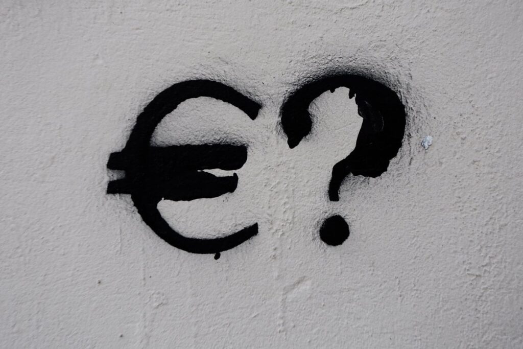 Ine Gsee: Das Gehalt erreicht nicht für 6 von 10 Mitarbeitern des privaten Sektors