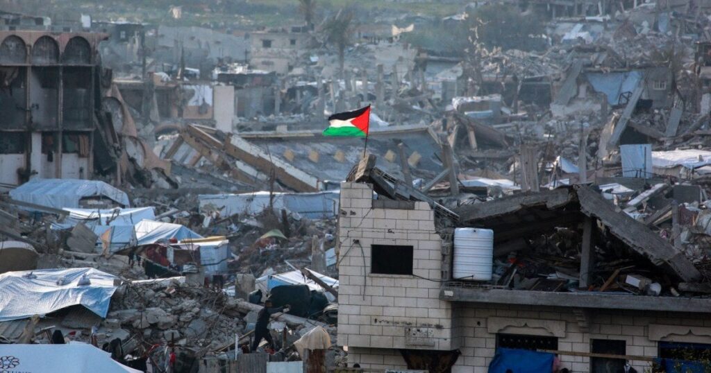 LIVE: Israel schlägt Gazastreifen und tötet über 400 als Waffenstillstandsbrüche