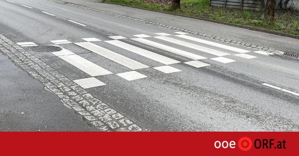 Zu langsam: Autofahrer schlägt Fußgänger nieder