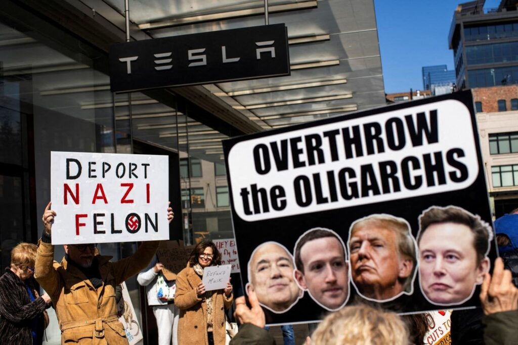 Anti-Musk- und Anti-Trump-Mobilisierungen kehren in großen sozialen Netzwerken den Rücken zu Anti-Musk- und Anti-Trump-Mobilisierungen kehren in großen sozialen Netzwerken den Rücken zu