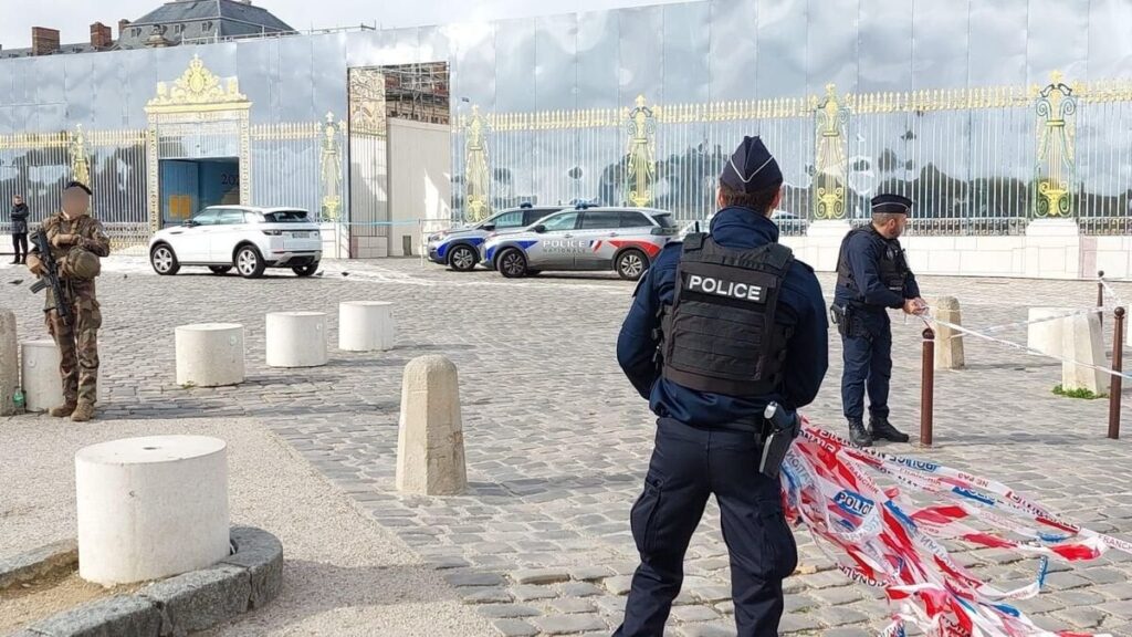 „Frankreich tut nicht genug für die Ukraine“: Bombenalarm im Palast von Versailles "Frankreich tut nicht genug für die Ukraine": Bombenalarm im Palast von Versailles