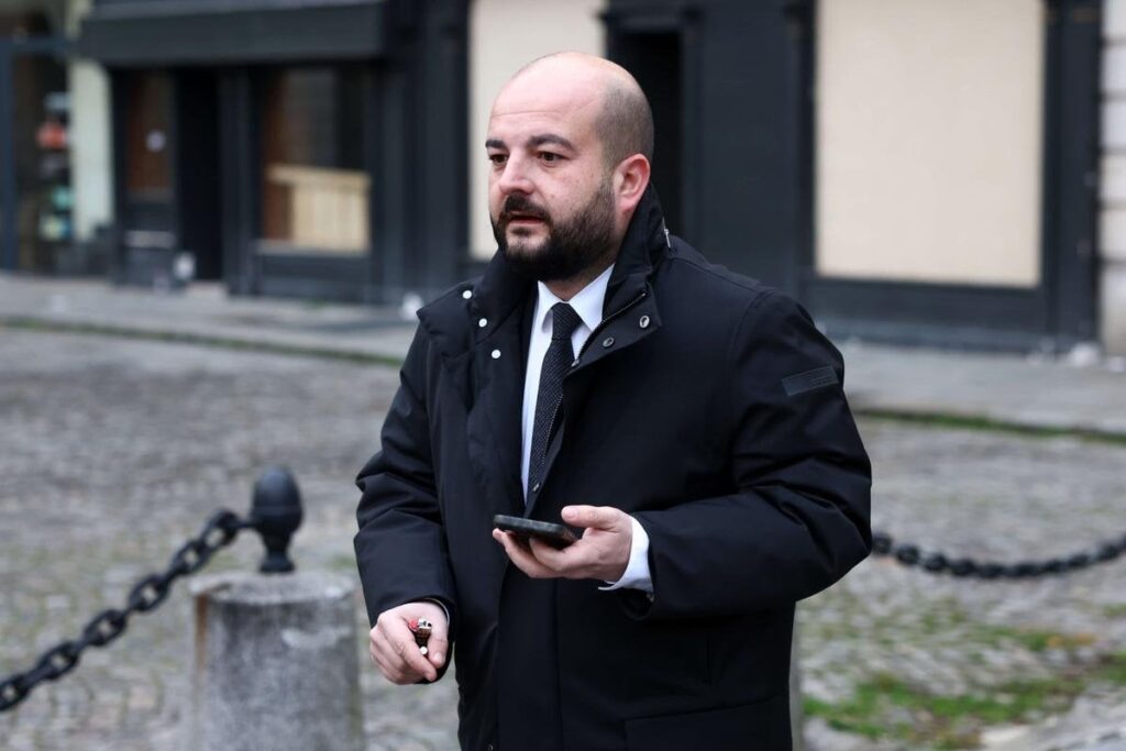 Info „Nouvel Obs“ | Suchanfragen im Rathaus von Fréjus im Rahmen einer Untersuchung zur „aktiven und passiven Korruption von gewählter“ Info "Nouvel Obs" | Suchanfragen im Rathaus von Fréjus im Rahmen einer Untersuchung zur „aktiven und passiven Korruption von gewählter“