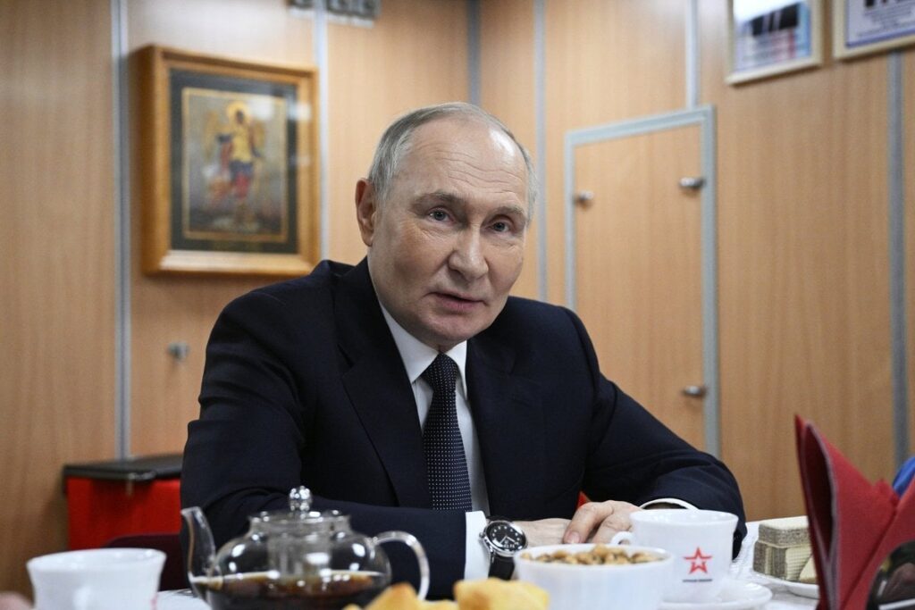 Putin bot die Einführung einer vorübergehenden externen Governance unter der Ukraine der UKraine in Großbritannien an Putin bot die Einführung einer vorübergehenden externen Governance unter der Ukraine der UKraine in Großbritannien an