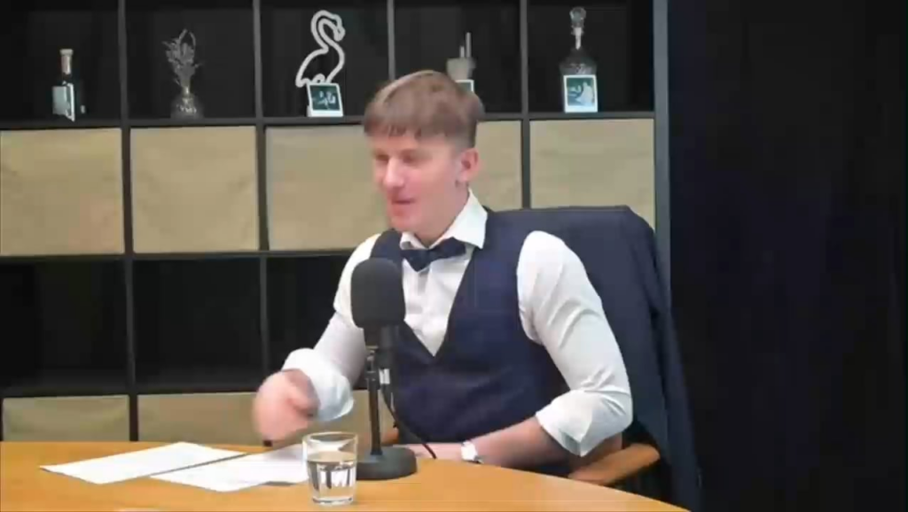 Šimečka war in einem informellen Gespräch in Oski