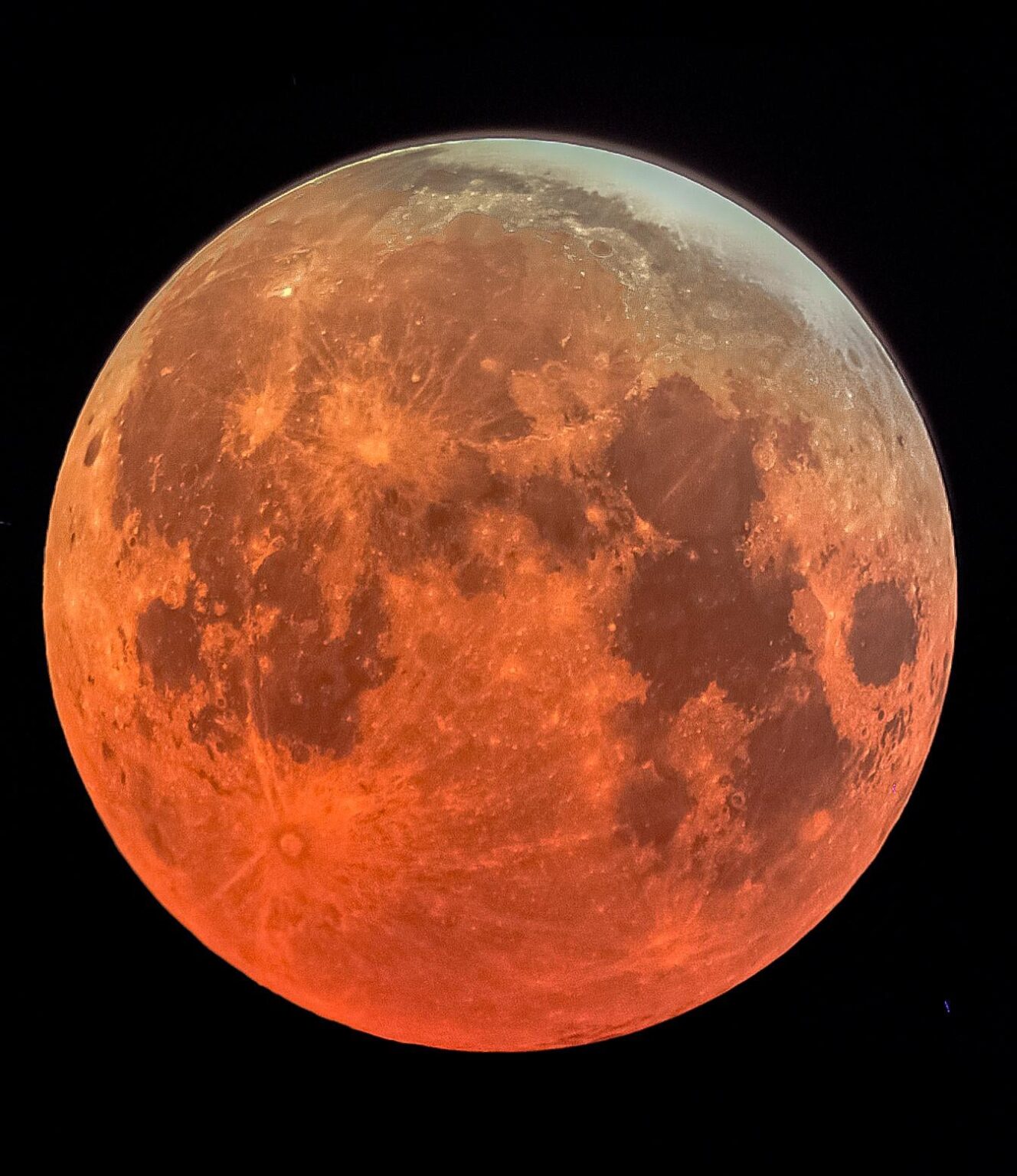 Blutmondfinsternis aus dem Hinterhof