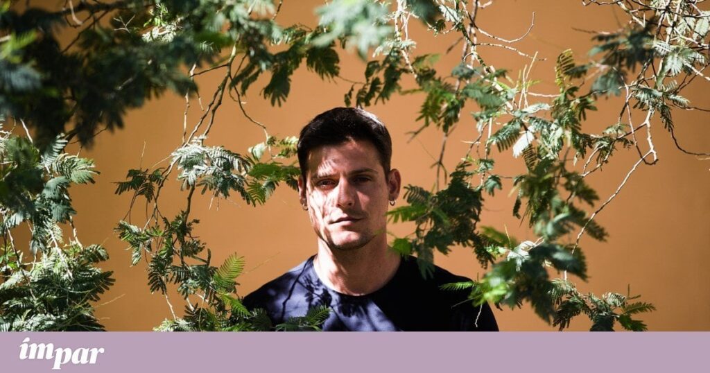 Schauspieler Carloto Cotta, der wegen Verstoßes und Entführung einer Frau durch den Abgeordneten beschuldigt wird