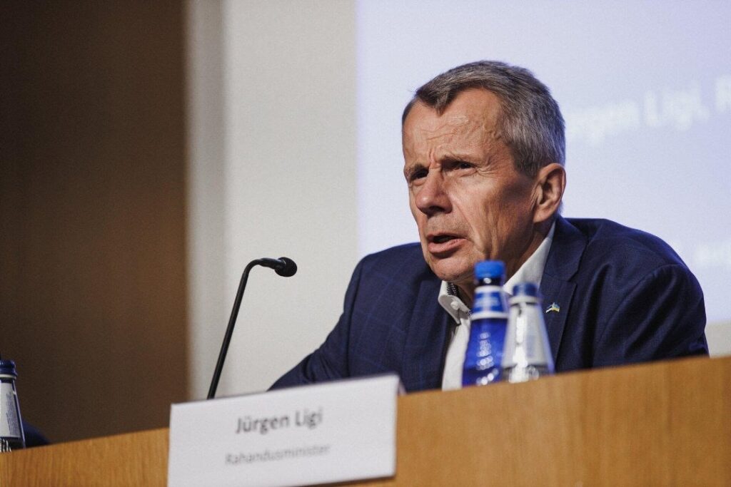 An der Tür geschützt! Finanzminister Jürgen Ligi hat die NATO -Geheimzug nicht erhalten