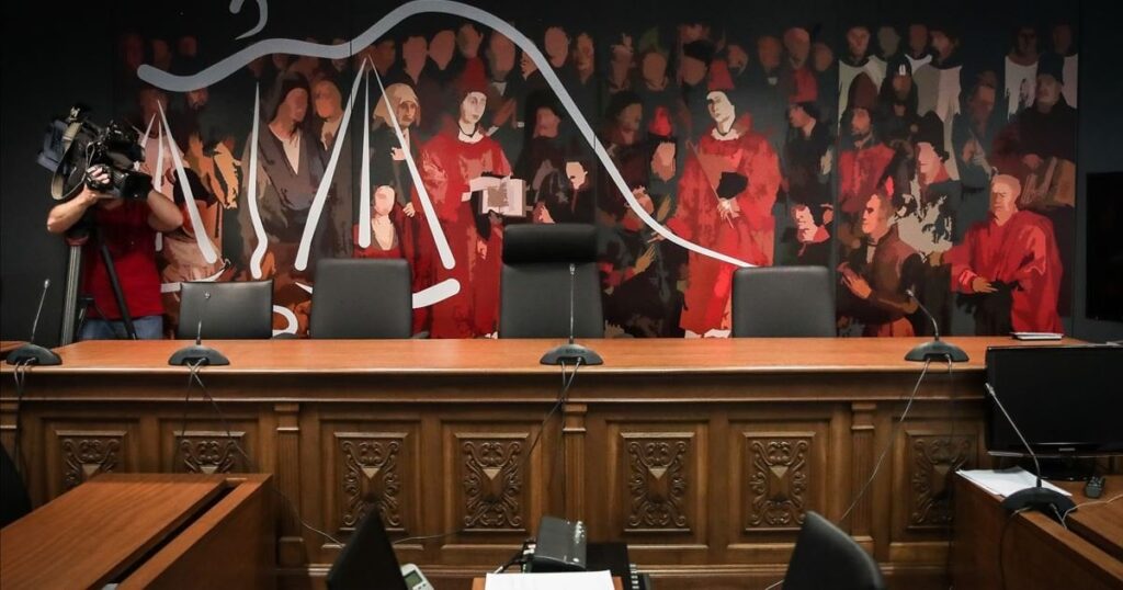 Korruption. Die ehemalige Laterca vergeben mehr als 270 Tausend Euro an Unternehmen, die halten