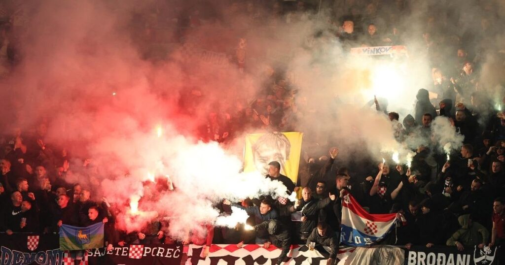 Frankreich-Croatia: Ohne Fortsetzung des Polizeigewahrsames der Personen, die wegen "Nazigrüßungen" festgenommen wurden,