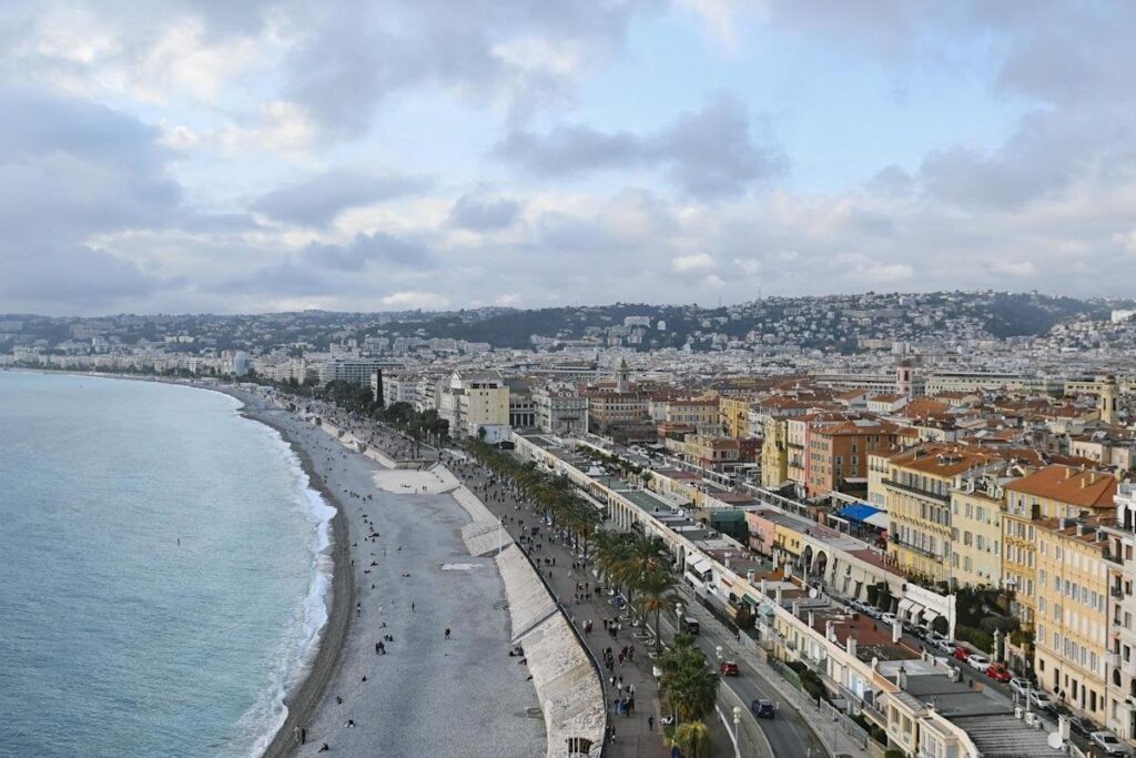 Ein Erdbeben der Stärke 4 trifft schön und die Côte d'Azur