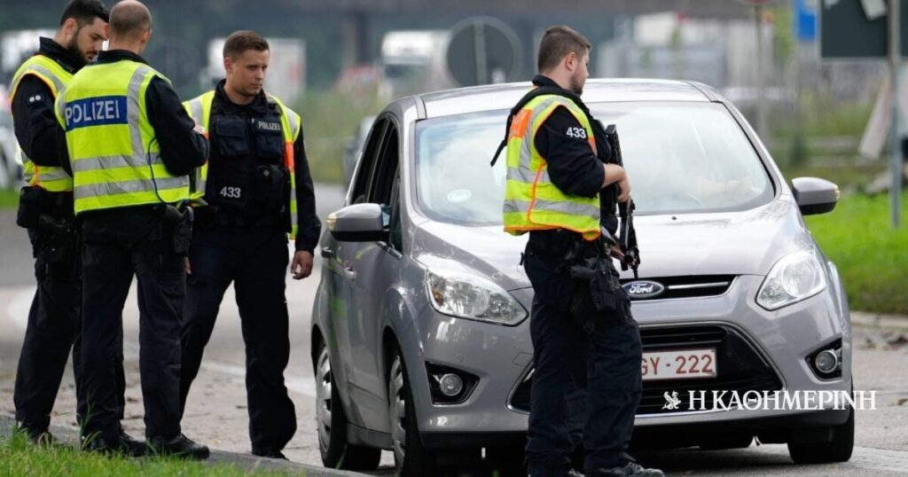 Alarm in Mannheim - Auto fiel auf eine Menge