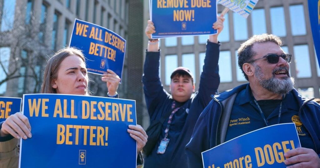 "Ich fühle mich betrogen": Diese lizenzierten amerikanischen Beamten, die es bedauern, für Donald Trump gestimmt zu haben