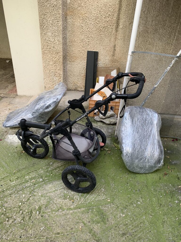 Baby Comfort High Teck -Kinderwagen gibt