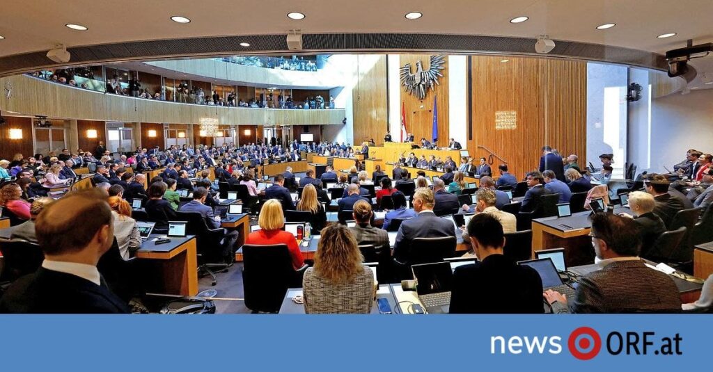 Regierung drückt bei Beschlüssen aufs Tempo [Bildungskarenz abgeschafft]