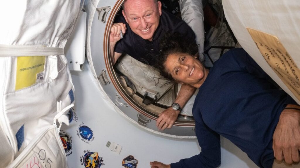 NASA -Beamte untergraben Musks Behauptungen über „gestrandete“ Astronauten. „Wir haben uns das angesehen, bevor einige dieser Aussagen vom Präsidenten gemacht wurden.“ NASA -Beamte untergraben Musks Behauptungen über "gestrandete" Astronauten. "Wir haben uns das angesehen, bevor einige dieser Aussagen vom Präsidenten gemacht wurden."