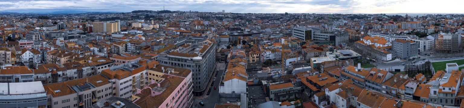 Panorama Porto & Gaia, Blick auf einen zehnten siebten Stock nach Süden. 60 Megapickles, um die Details alle zu sehen. (Siehe Kommentar) Panorama Porto & Gaia, Blick auf einen zehnten siebten Stock nach Süden. 60 Megapickles, um die Details alle zu sehen. (Siehe Kommentar)