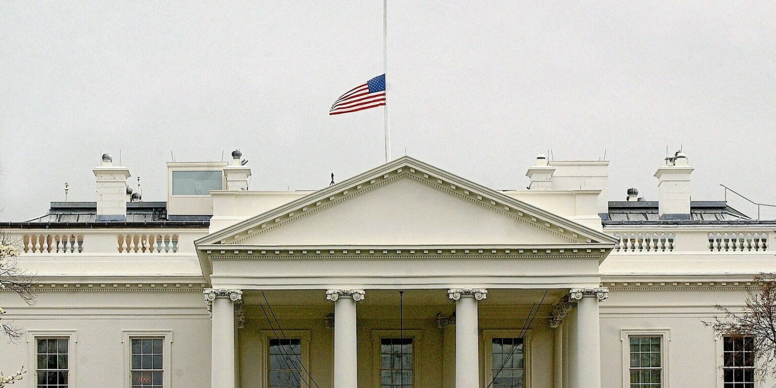 Sensible Dokumente aus dem Weißen Haus, die fälschlicherweise mit Tausenden amerikanischer Beamter geteilt werden Sensible Dokumente aus dem Weißen Haus, die fälschlicherweise mit Tausenden amerikanischer Beamter geteilt werden