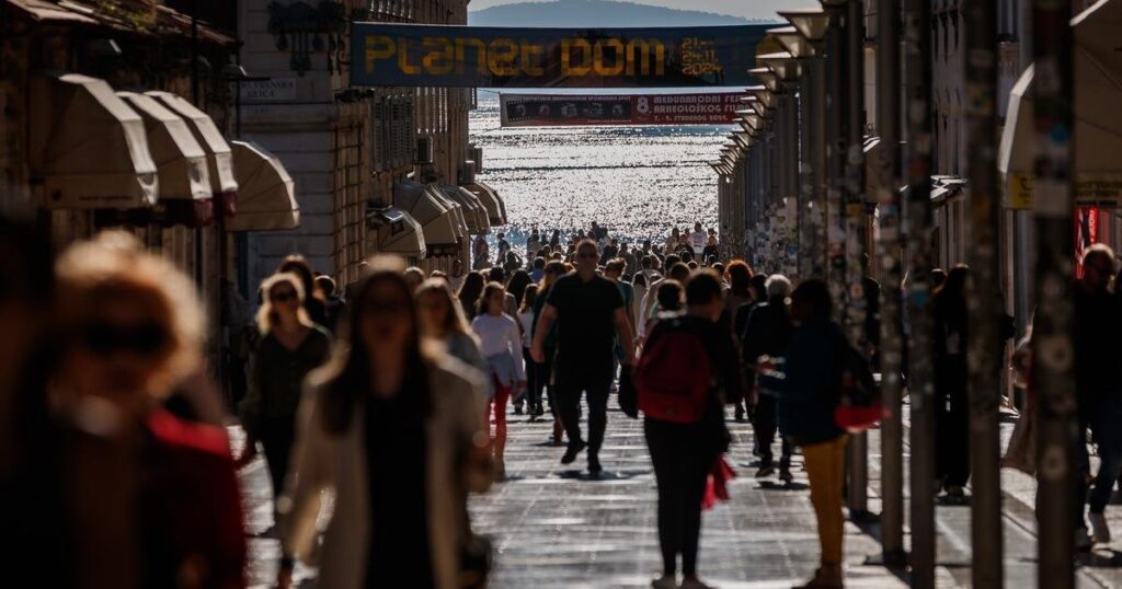 Ohne tausend Euro gibt es keine Ferien im Hotel: Wir haben überprüft, welche Preise in Montenegro, Türkei, Tunesien sind Ohne tausend Euro gibt es keine Ferien im Hotel: Wir haben überprüft, welche Preise in Montenegro, Türkei, Tunesien sind