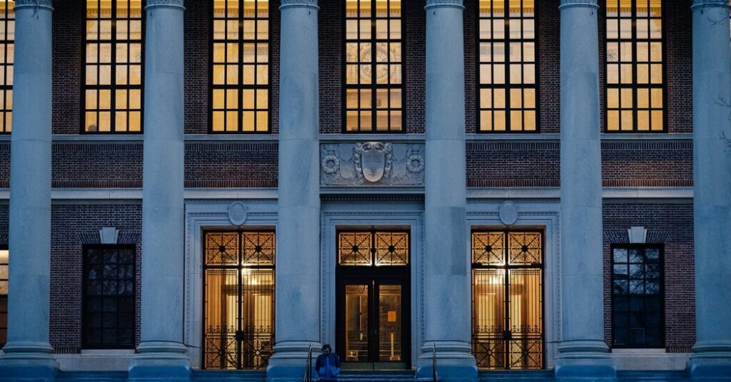 Harvard University verklagt Trump Administration