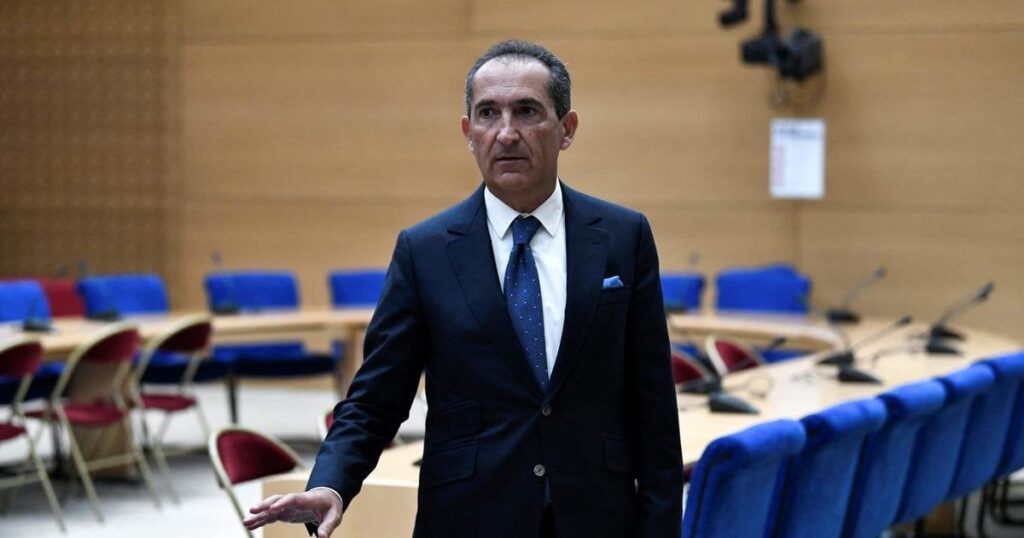 "Patrick Drahi will die Seite der Telekommunikation in Frankreich drehen": Der mögliche Verkauf von SFR bringt den Sektor in Aufregung