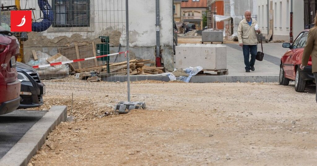 Video -Bürger aus dem Karlovac -Zentrum sind verzweifelt: „Wir versinken in den Boden und niemand macht etwas.“ Video -Bürger aus dem Karlovac -Zentrum sind verzweifelt: "Wir versinken in den Boden und niemand macht etwas."