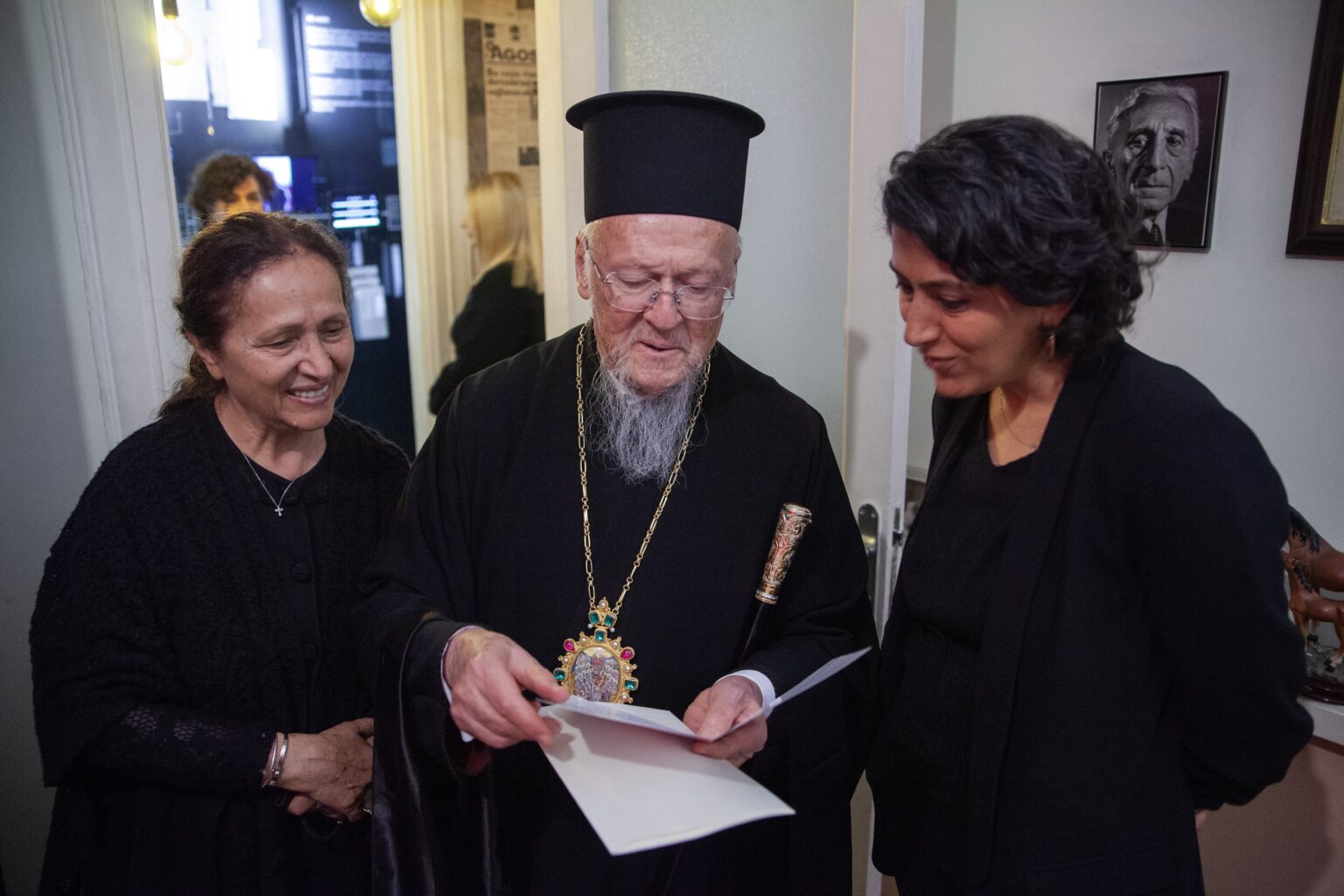 Ökumenischer Patriarch Bartholomew besuchte am Tag der Erinnerung an den Völkermord an den Armeniern 23,5 Stunden Dink -Gedächtnisstelle Ökumenischer Patriarch Bartholomew besuchte am Tag der Erinnerung an den Völkermord an den Armeniern 23,5 Stunden Dink -Gedächtnisstelle