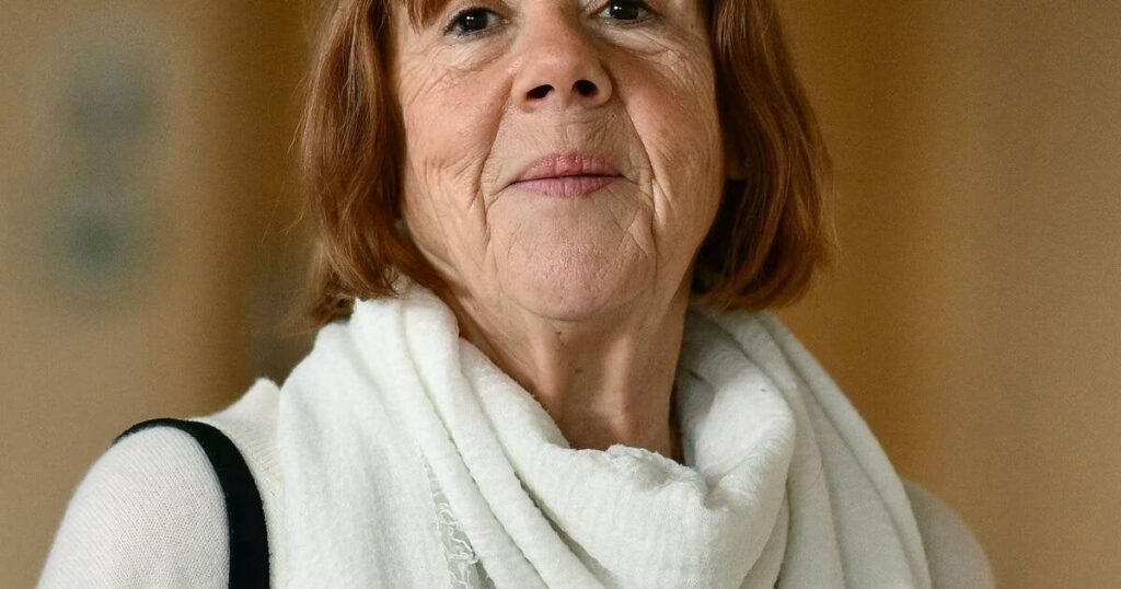 Gisèle Pelicot wird eine Beschwerde gegen „Paris Match“ für die Übertragung von „gestohlenen Fotos“ einreichen Gisèle Pelicot wird eine Beschwerde gegen "Paris Match" für die Übertragung von "gestohlenen Fotos" einreichen