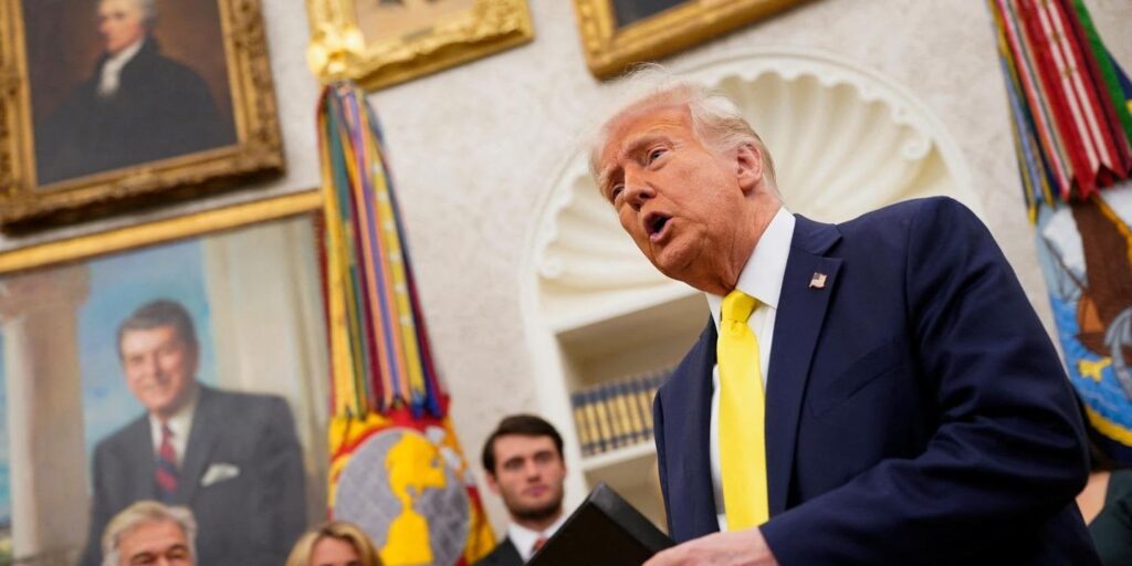 Live, Krieg in der Ukraine: Donald Trump sagt, dass die Vereinigten Staaten „sehr bald“ zu etwas anderem übergehen werden, wenn eine Vereinbarung in der Ukraine nicht schnell abgeschlossen wird Live, Krieg in der Ukraine: Donald Trump sagt, dass die Vereinigten Staaten "sehr bald" zu etwas anderem übergehen werden, wenn eine Vereinbarung in der Ukraine nicht schnell abgeschlossen wird