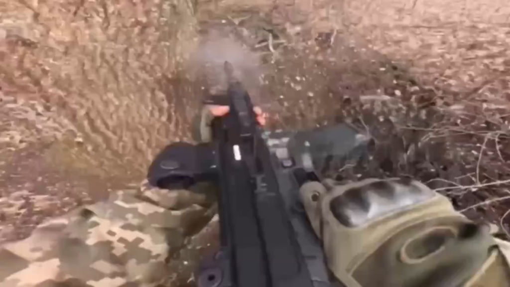 GoPro -Filmmaterial des brasilianischen Freiwilligen, der für die Ukraine kämpft, beseitigt den russischen Soldaten in Kharkiv -Richtung, 2025 [enemy visible]