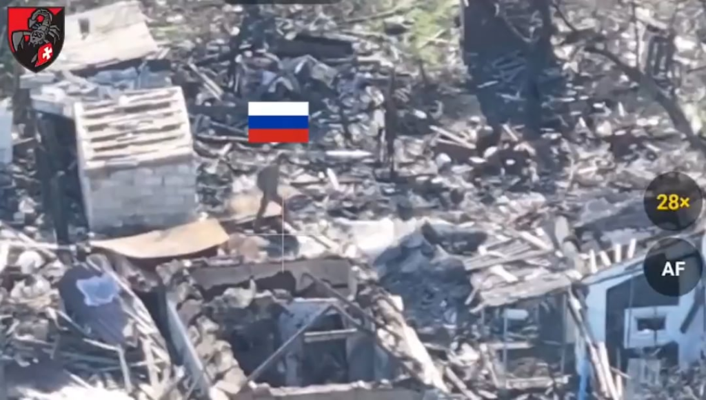 Der neugierige russische Soldat nahm ein ukrainisches IED ab und wurde in die Luft gesprengt. Pokrovsk -Richtung. Beobachtet von der ukrainischen 155. mechanisierten Brigade. April 2025