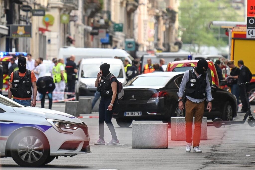 Bei der Prüfung des Angriffs von Lyon ist die politische Berechnung eines vollen Dschihadisten: „Der RN an der Macht, sie werden alles tun, das Beste, was uns passieren kann“ Bei der Prüfung des Angriffs von Lyon ist die politische Berechnung eines vollen Dschihadisten: "Der RN an der Macht, sie werden alles tun, das Beste, was uns passieren kann"