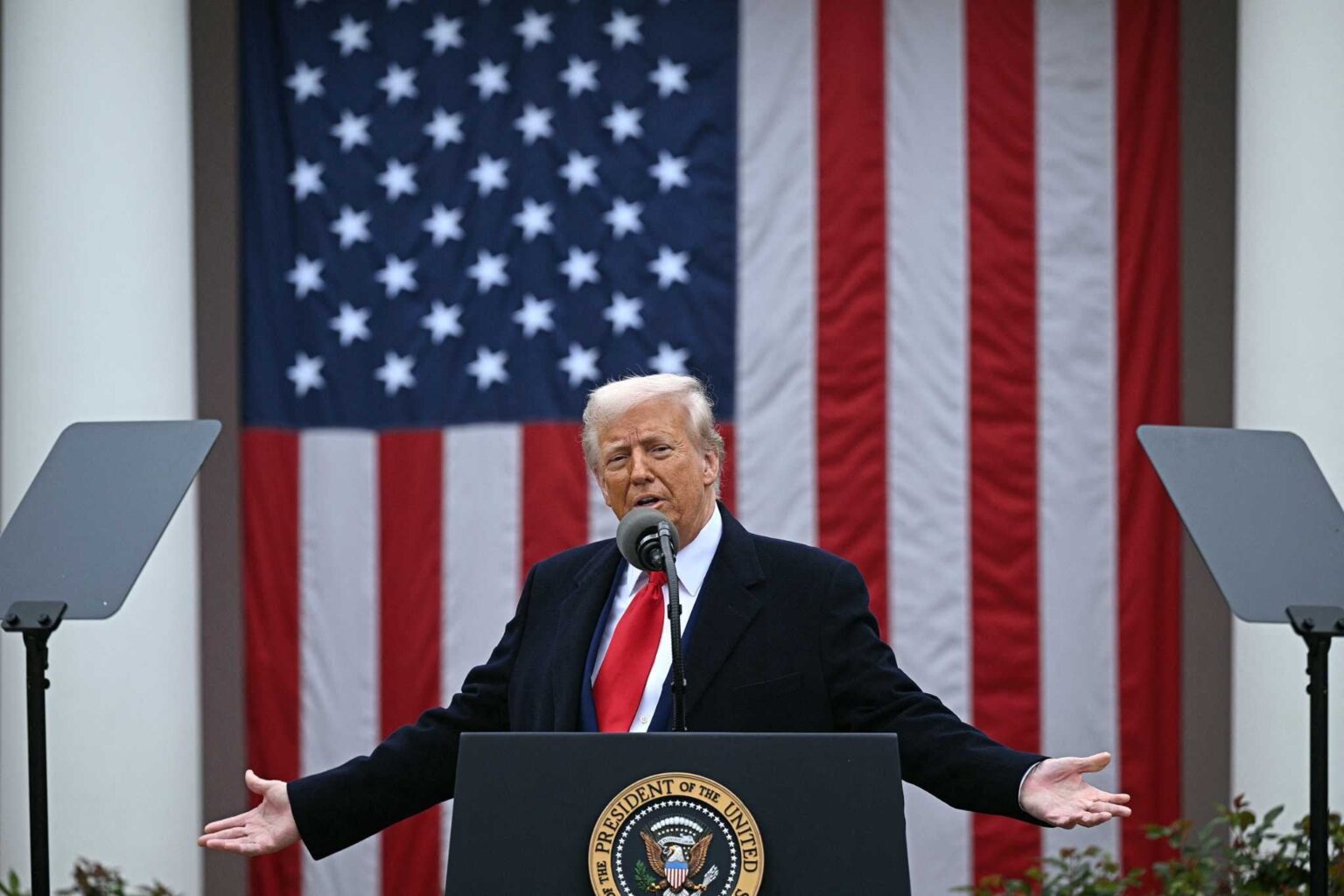 Die amerikanische Demokratische Republik ist gestorben. Es war 236 Jahre alt