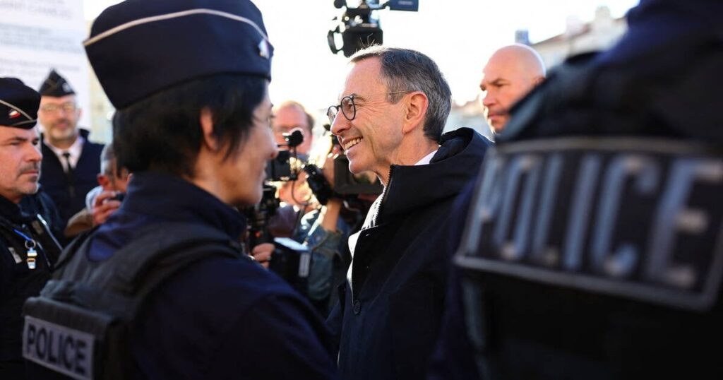2023 Revolts: Bruno Retailleau dekorierte fünf RAID -Polizeibeamte für tödliche oder verstümmelte Gewalt 2023 Revolts: Bruno Retailleau dekorierte fünf RAID -Polizeibeamte für tödliche oder verstümmelte Gewalt