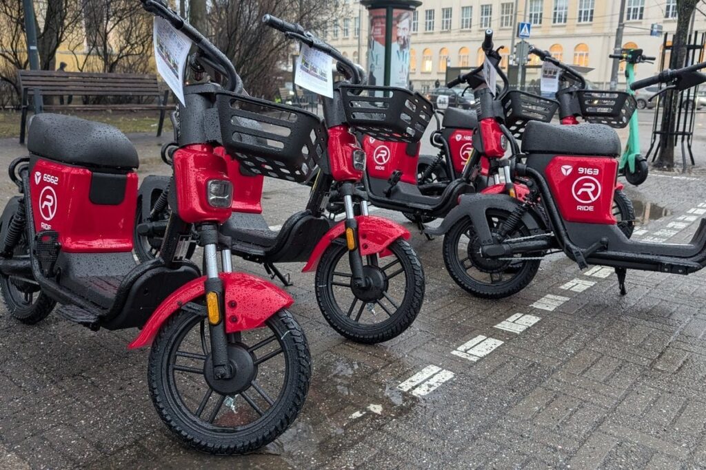 Zuerst mit einem Opferunfall Zuerst mit einem Opferunfall