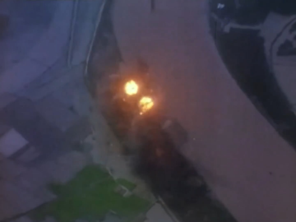 Straßenbahn Ölspeichergebiet in Nordvietnam von A-4E Skyhawks am 7. Juli 1967 angegriffen