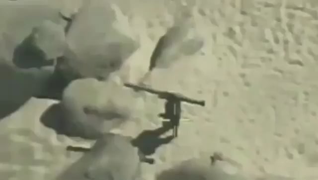 Ein Houthi mit Manpads im Jemen-Saada wurde von der saudischen Luftwaffe gezielt