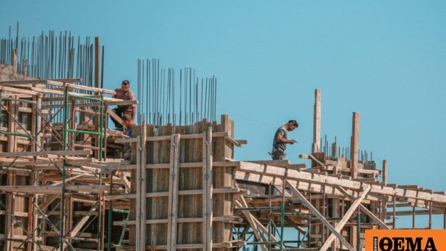 NOK: Eine steile "Bremse" im Januar nach der "neuen Gebäuderegulierung" - laut Elstat ging es bei neuen Gebäudegenehmigungen um 17,3% zurück