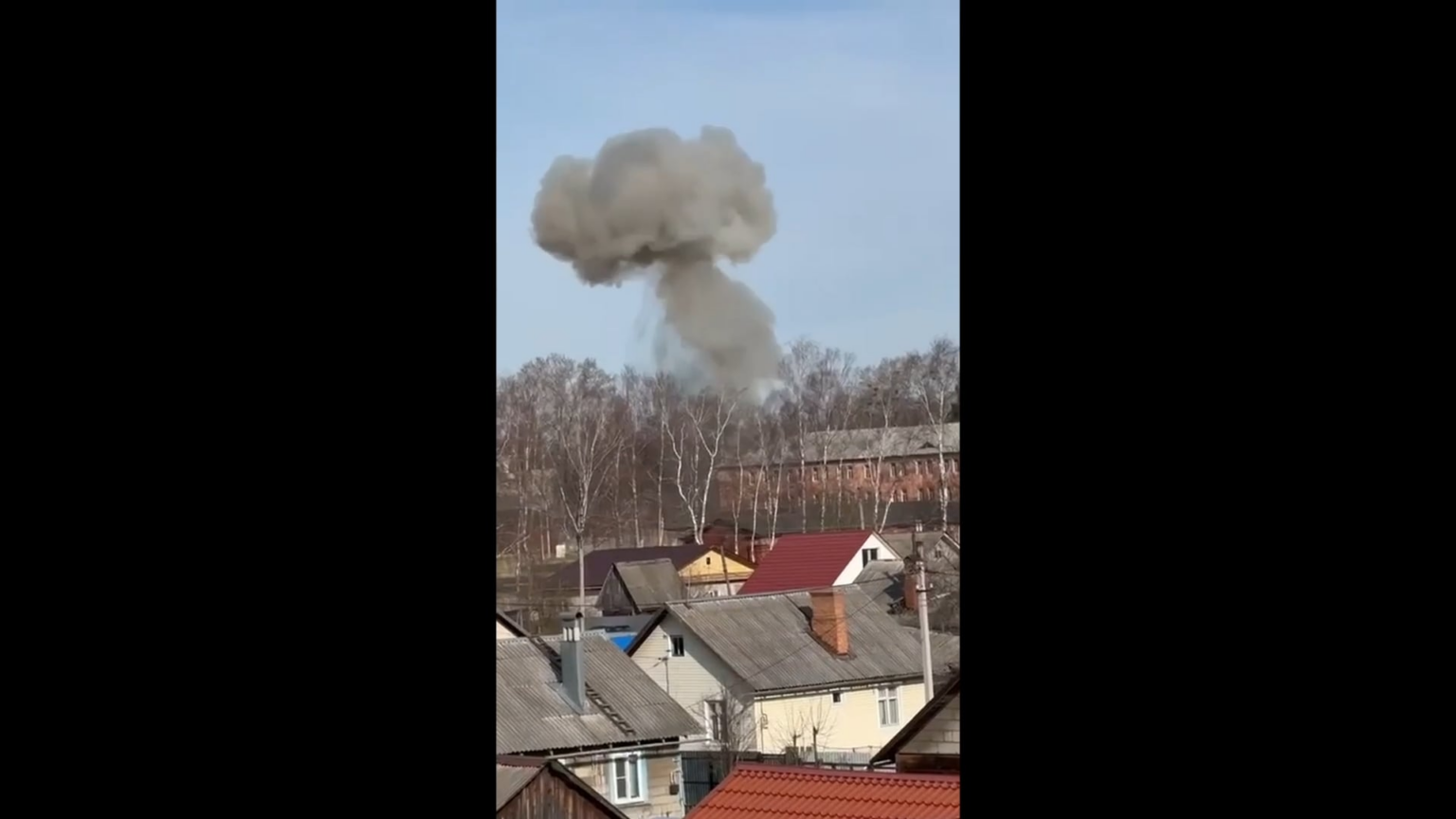 Bericht: Verdächtige ukrainische Drohnenangriffe auf Einrichtungen der 112. Raketenbrigade in Russland in der Stadt Shuya, Ivanovo Region (Russland). Veröffentlicht am 16. April 2025