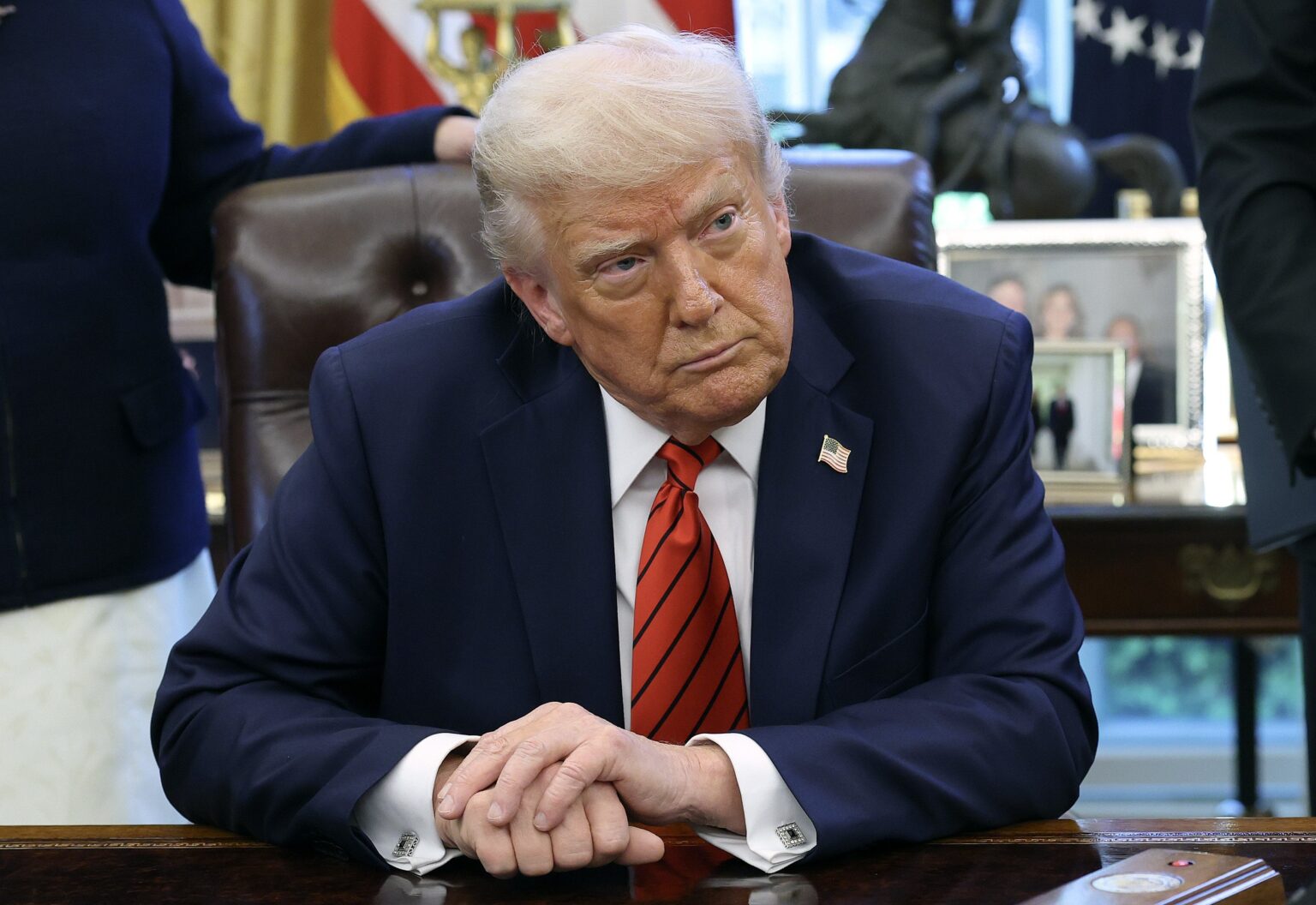 Die Berechtigung der Genehmigung von Donald Trump fällt mit GOP -Student um 7 Punkte zurück