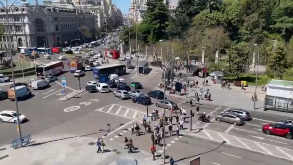 Beispiellose Blackout und Chaos in Spanien, Portugal - Cyberangriff - Foto, Video